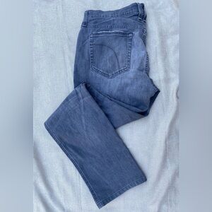 Joe’s Jeans The Classic Straight Leg Faded Medium Wash Jeans Size 34 Waist